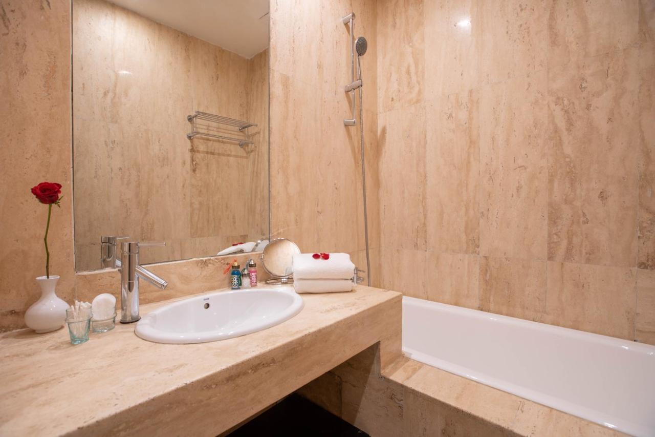 Riad & Spa Azzouz Marakeş Dış mekan fotoğraf